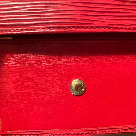 Louis Vuitton Fiery Red Epi Leather Key Wallet EUC - Picture 5 of 14